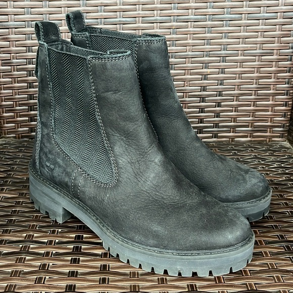 Timberland Shoes - Timberland Courmayeur Valley Chelsea Boots - Size 8.5